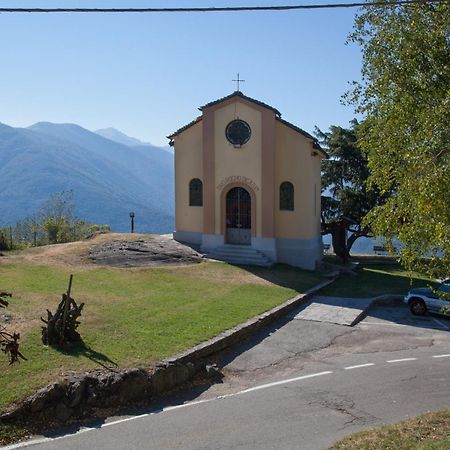 Casa Del Borgo "Aria & Acqua" Sul Lago Maggiore Maccagno Exterior photo