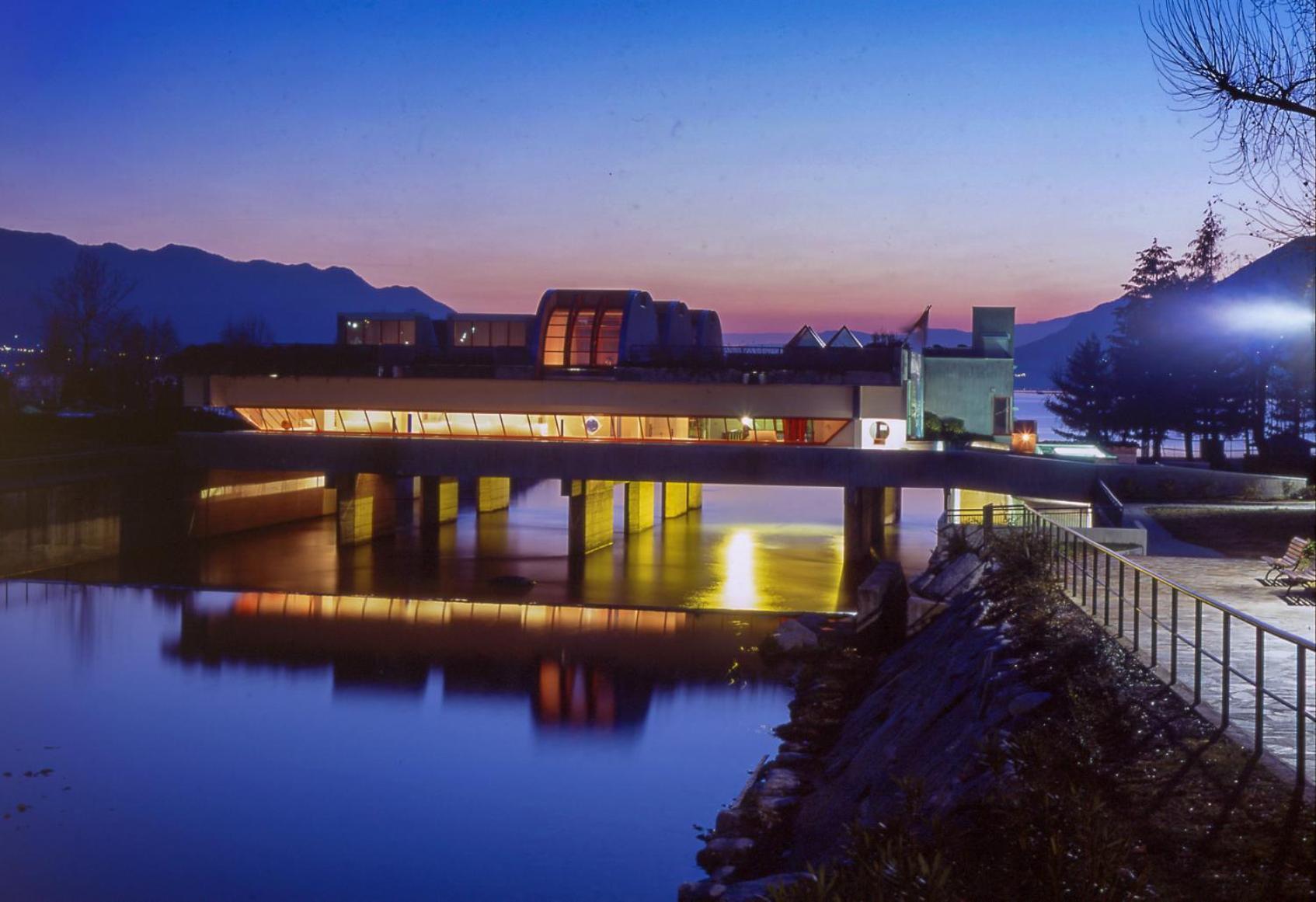 Casa Del Borgo "Aria & Acqua" Sul Lago Maggiore Maccagno Exterior photo